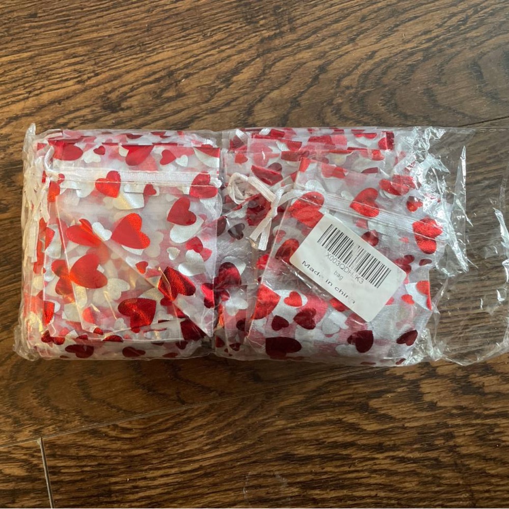 Red Heart Patterned Organza Favor Bags